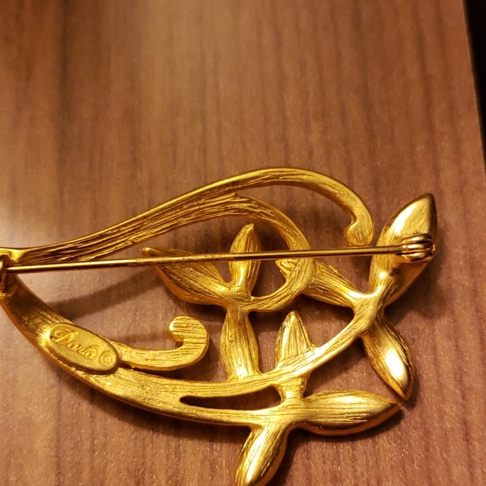 Brooch - Picture 2 of 2